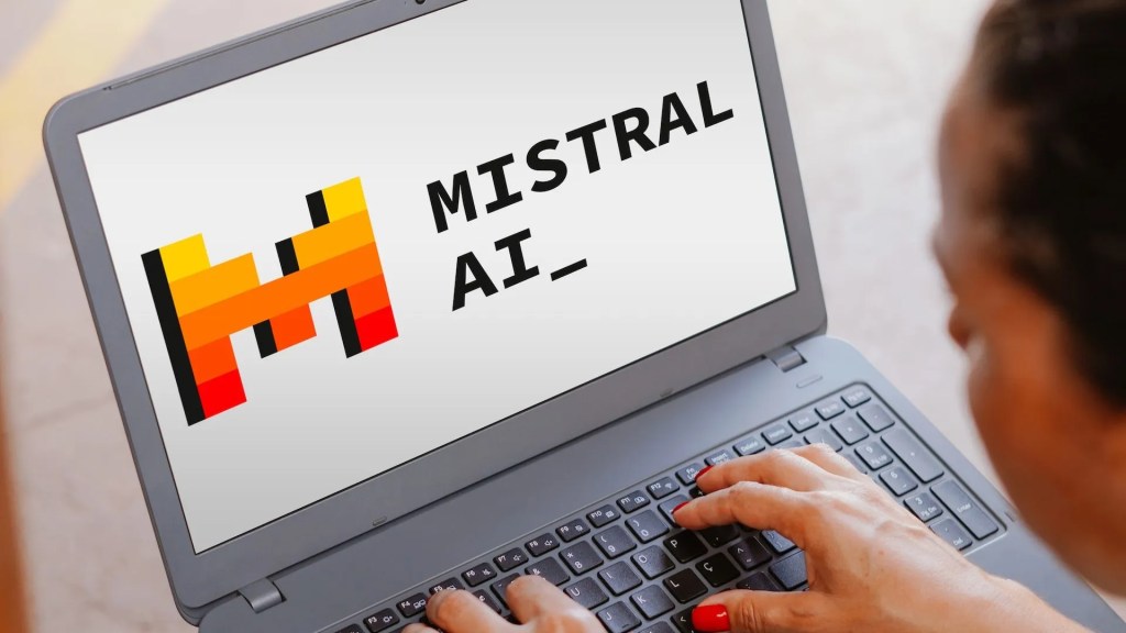 مايكروسوفت تتجنب الفحص النقدي في المملكة المتحدة بشأن حصتها في Mistral AI